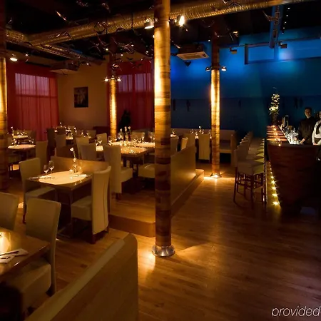 Restaurant & Design Hotel Noem Arch 
