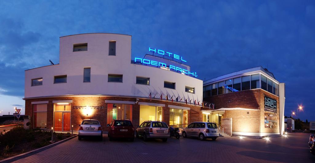 Готель Restaurant & Design Noem Arch 4*