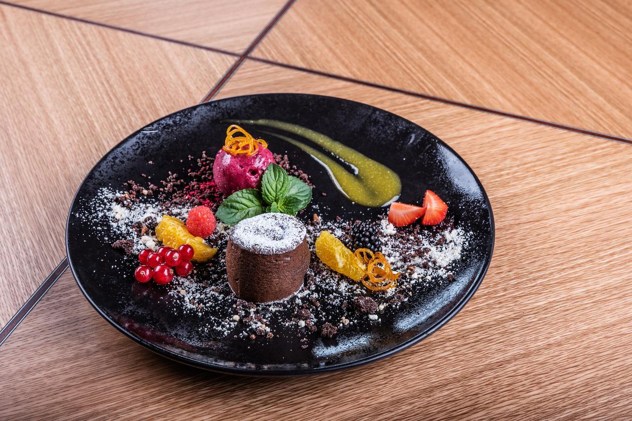 Готель Restaurant & Design Noem Arch