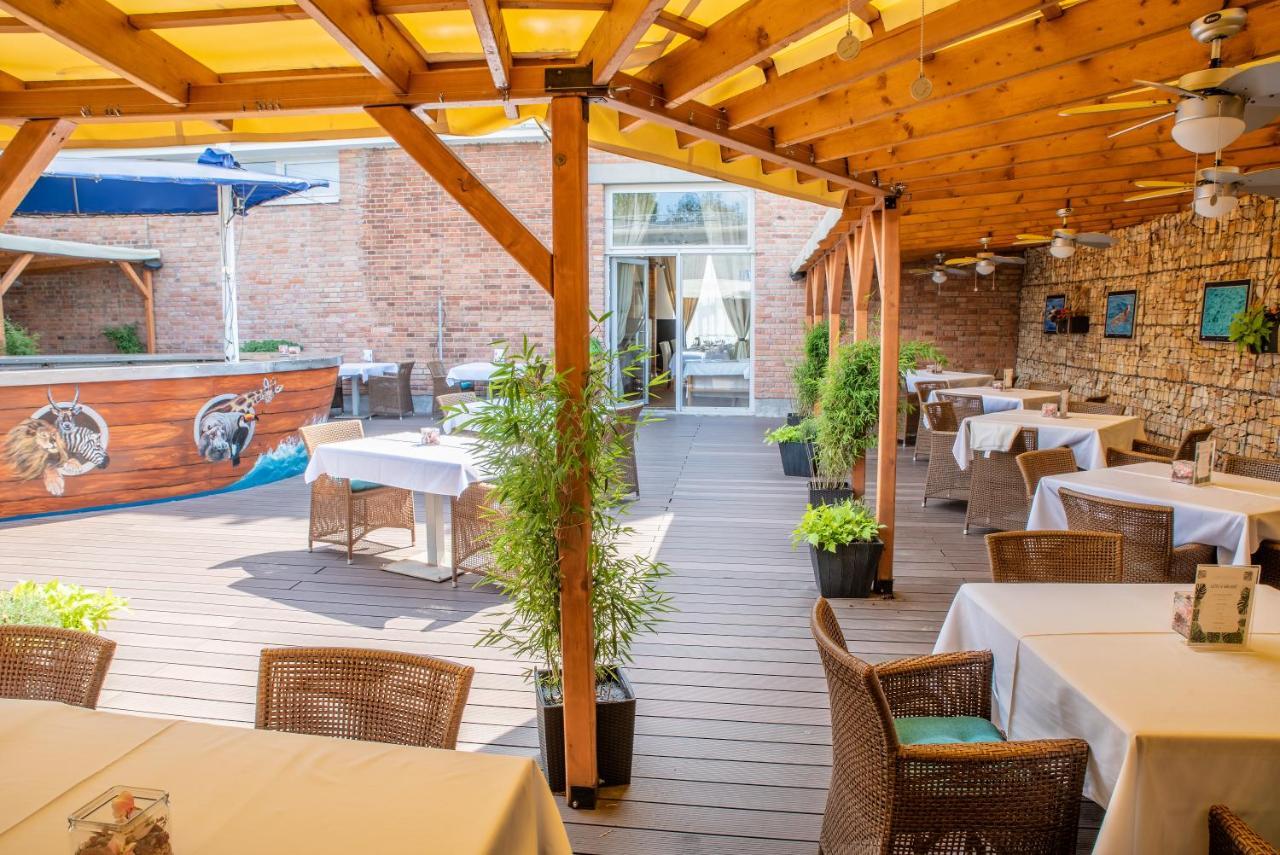 Готель Restaurant & Design Noem Arch