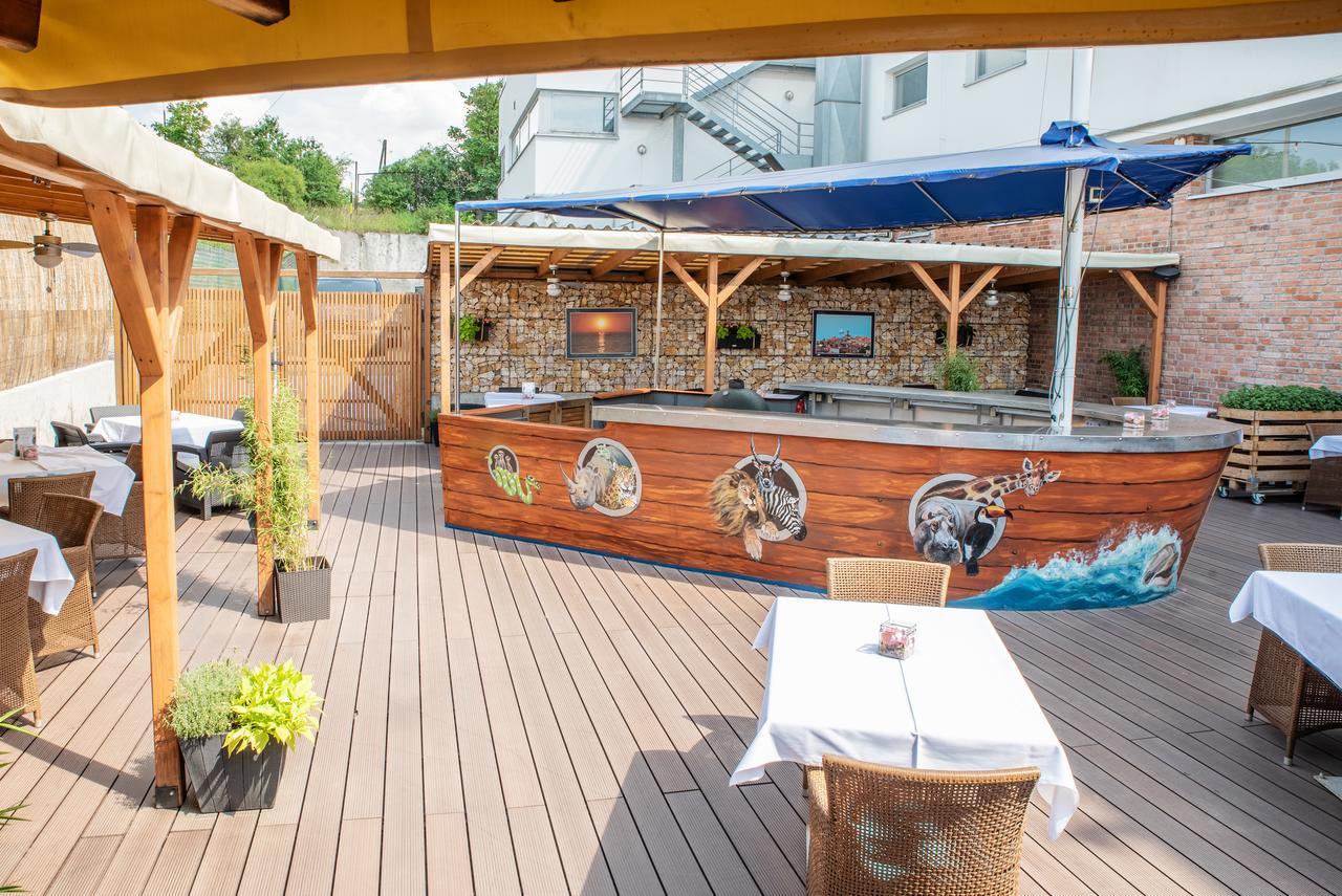 Restaurant & Design Noem Arch