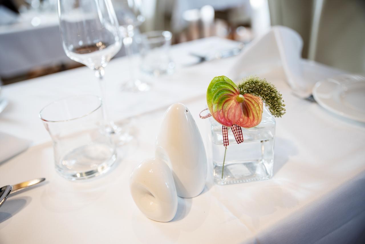 Restaurant & Design Noem Arch Готель