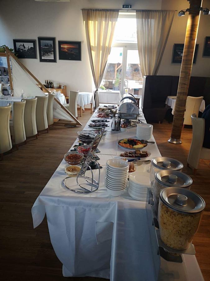Restaurant & Design Noem Arch Готель
